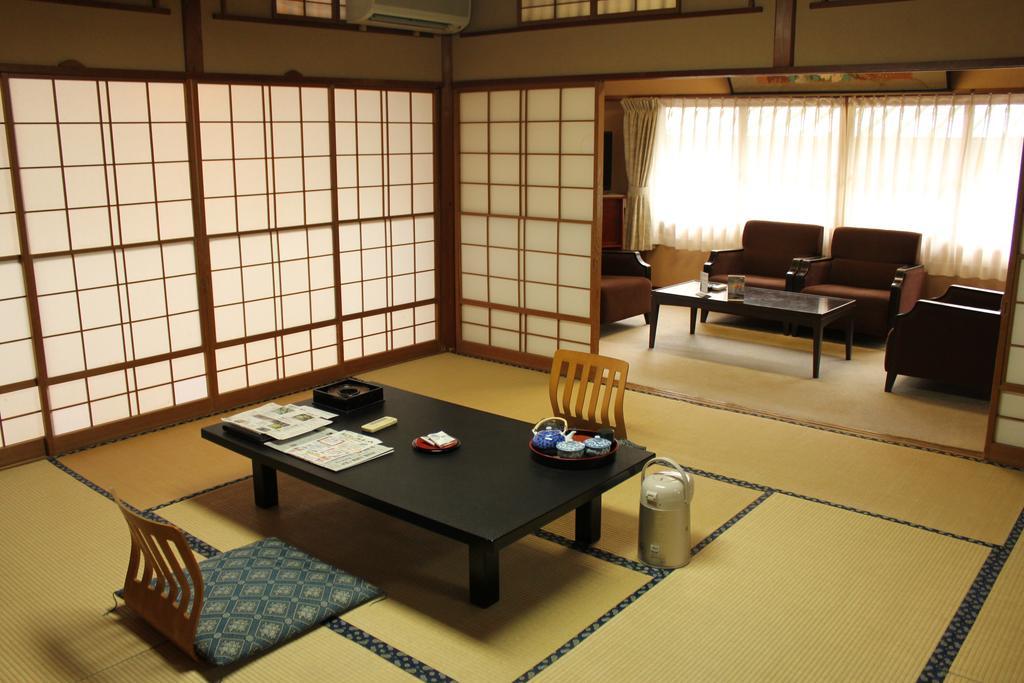 Seiranso Hotel Yugawara Exterior photo